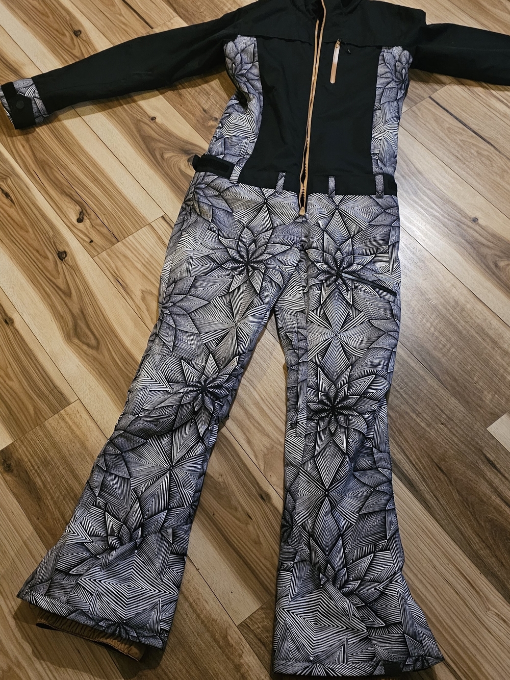 Roxy Black Jacket with Monochrome Floral-Patterned Bootcut Snow Pants Onsie